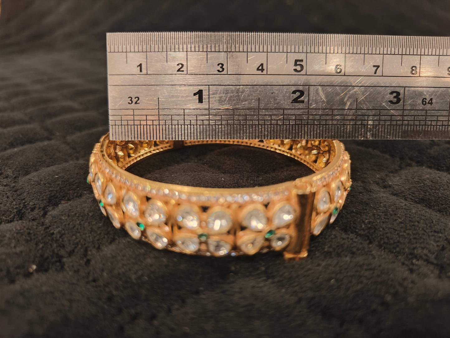 Bangles - Moissanite - PLO26E7