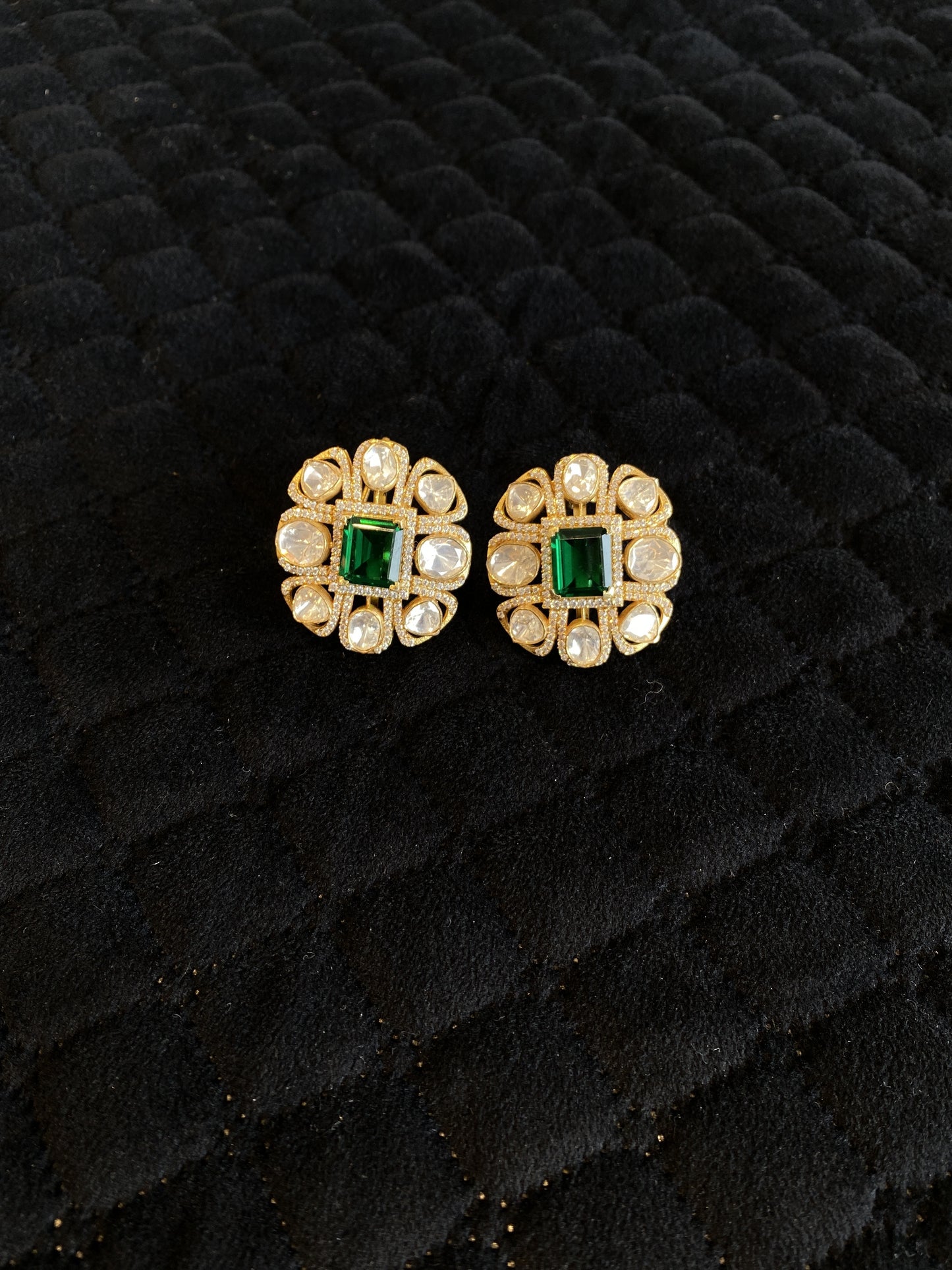 Studs - Moissanite - KLO25K131