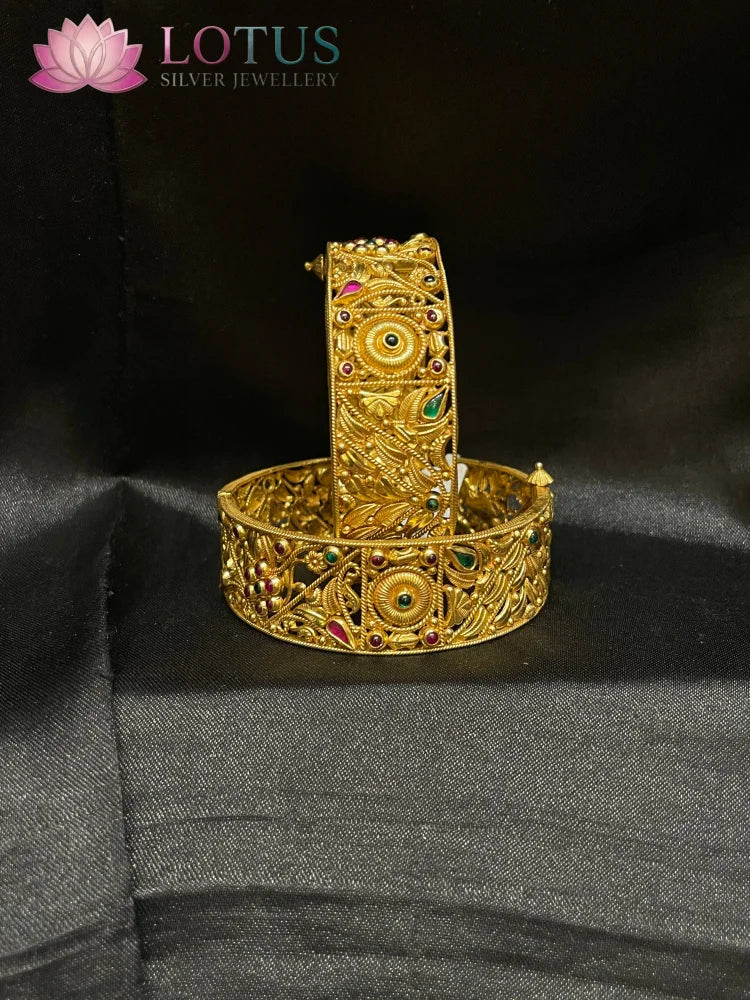 Deep Nagas Bangles - MLO24I180