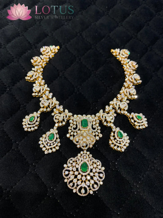 Diamond Necklaces - KLO26H205