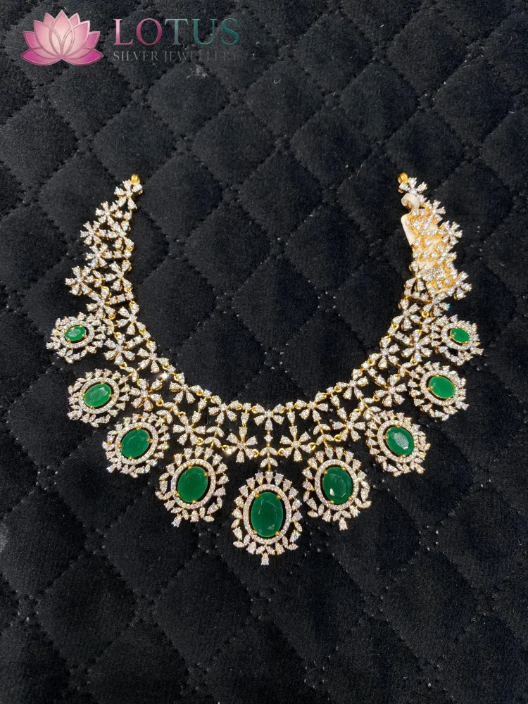 Diamond Necklaces - KLO26I39