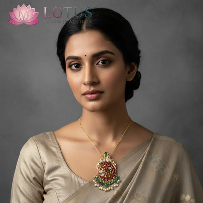 Kundan Pendant - MLO26J28