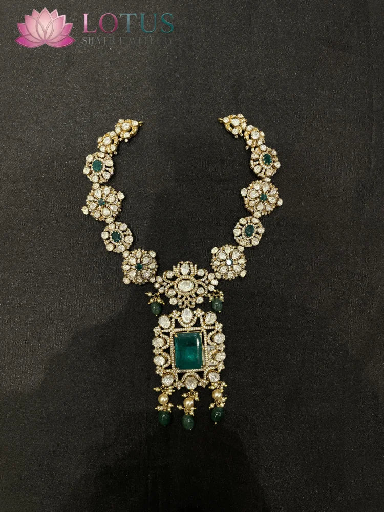 Moissanite - Necklaces - MLO25E35